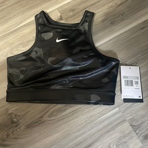 BNWT WOMENS NIKE XS SPORTS BRA WITH PADDING